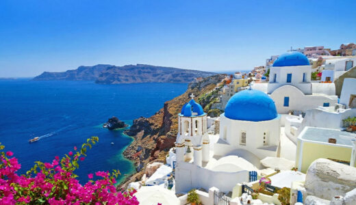 サントリーニのブルードーム